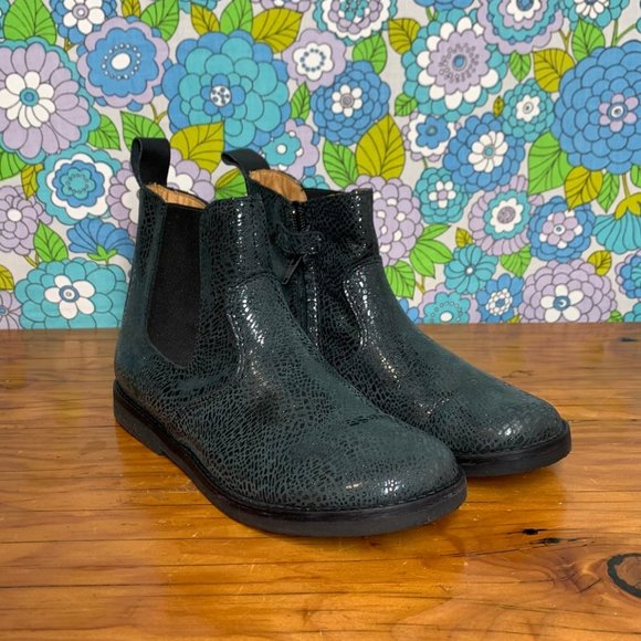 Froddo BlackMetallic Snakeskin Print Chelsea Boots Size: EU 36 (US 4.5 ) - Picture 1 of 15